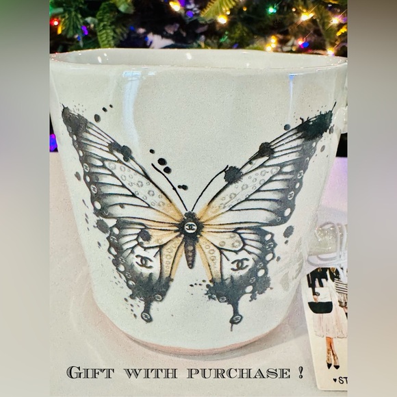 Chanel Beauty Makeup Set New In Box and Amanda Greenwood CC Butterfly MUG - Picture 3 of 16